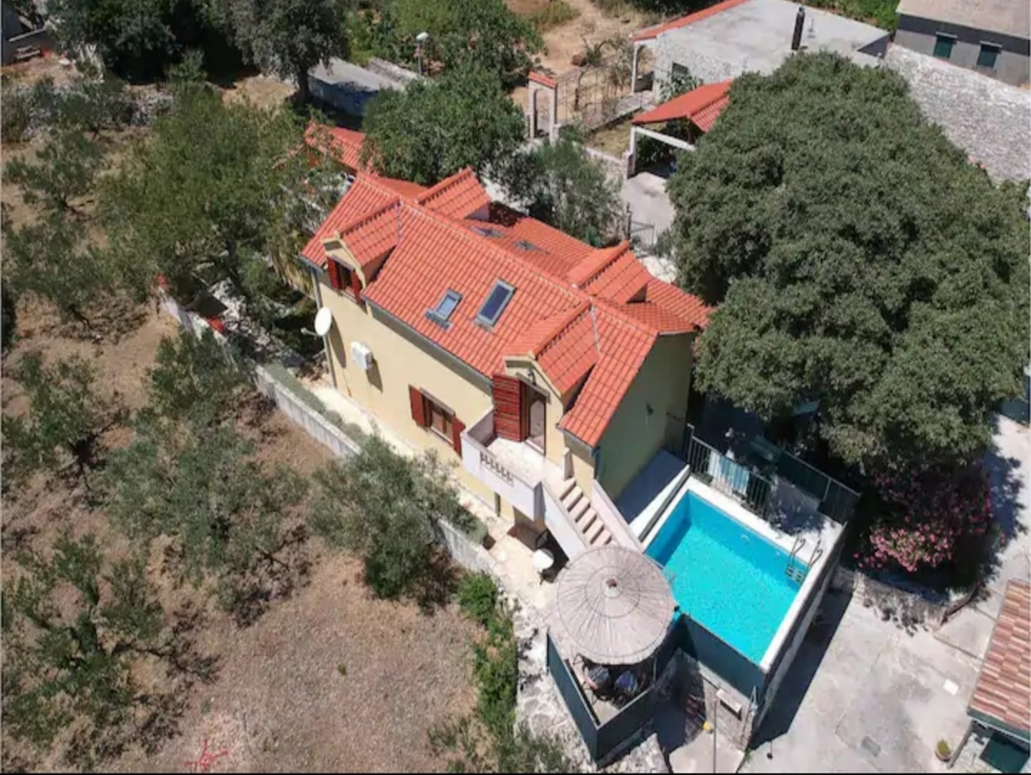 Villa Dore- Holiday House With Swimming Pool (ST)   kroatische Inseln