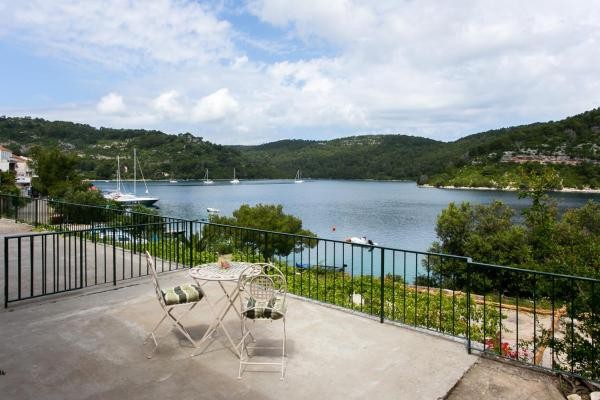 Guest House Busurelo - One Bedroom Apartment with    Insel Mljet