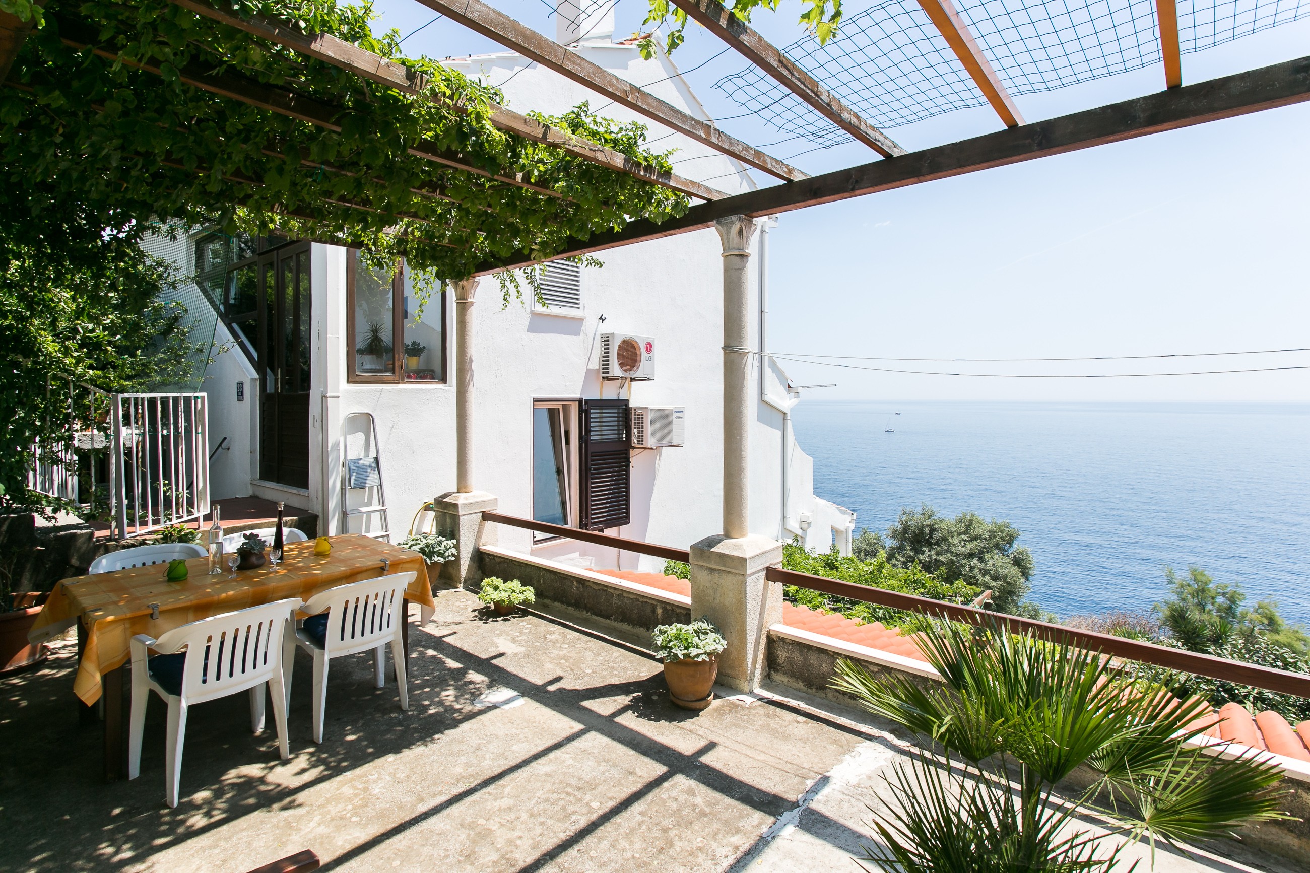 Apartment Gigi - Two Bedroom Apartment with Terrac   Dubrovnik Riviera