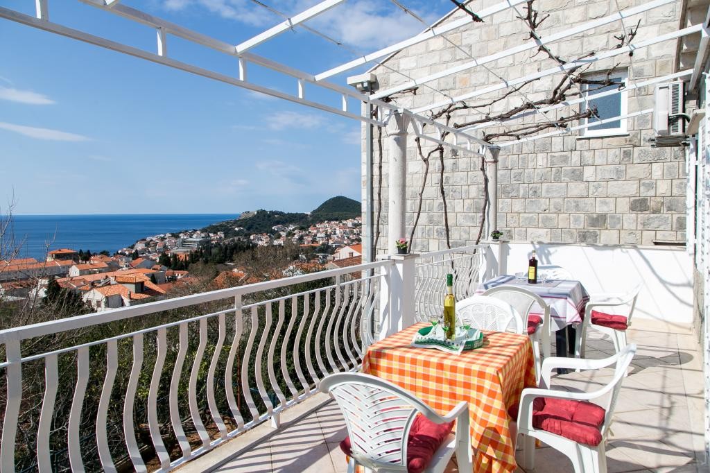 Apartment Angelina - Three Bedroom Apartment with  Ferienwohnung in Kroatien