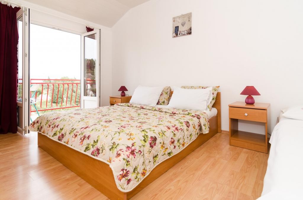Apartments Villa Nikol - Comfort Two Bedroom Apart   Trpanj