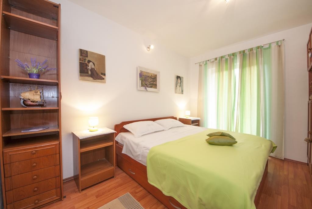 Apartments Kalajzic- Comfort Two Bedroom Apartment   Pucisca