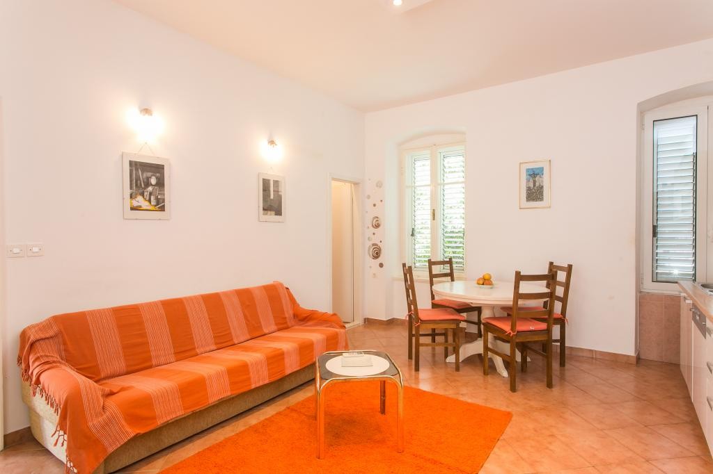 Apartment Tranquilo- Two Bedroom Apartment with Ga   Dubrovnik Riviera