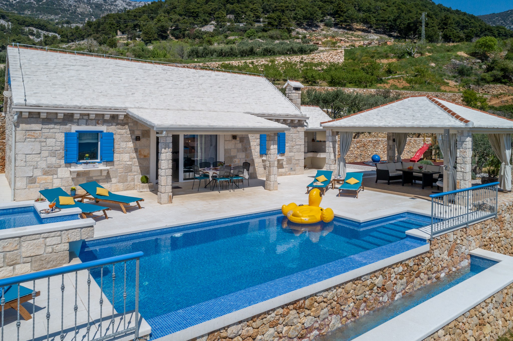 Villa Blue Sky - Three Bedroom Villa with Pool   kroatische Inseln