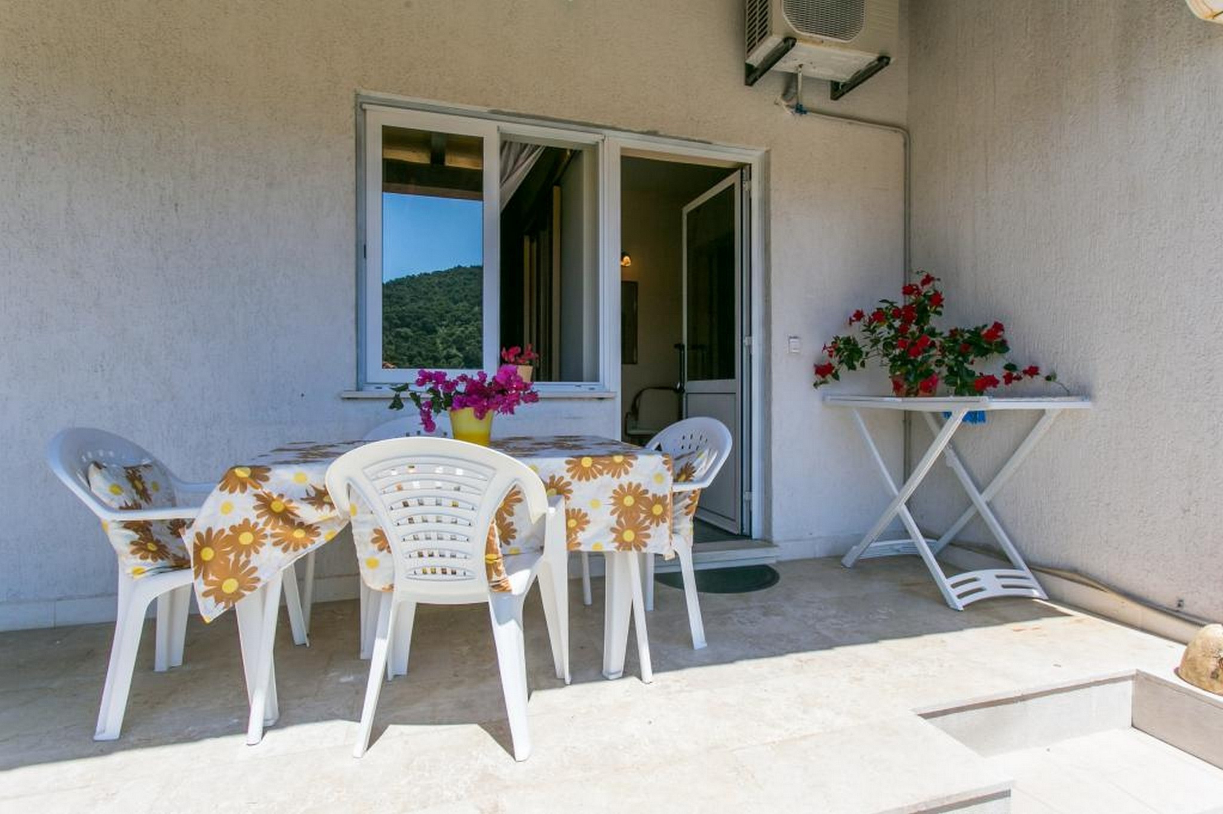 Apartments Elelu - Two-Bedroom Apartment with Terr   Dubrovnik