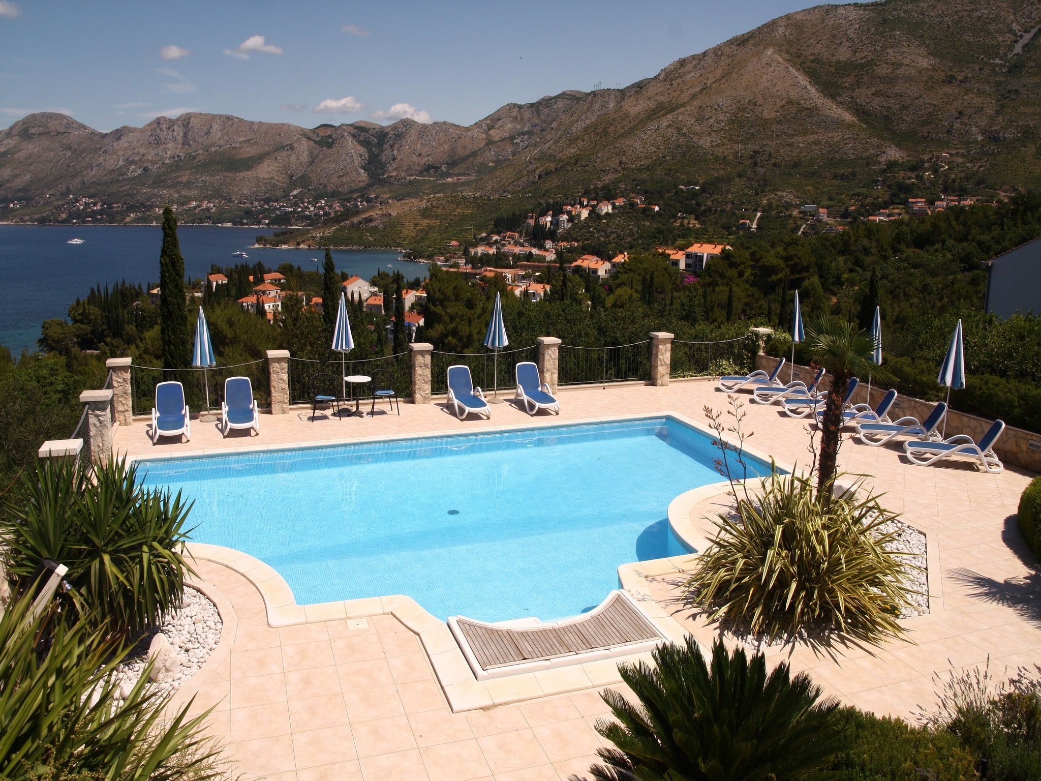 Villa Alegria Cavtat - Two Bedroom Apartment with   in Dalmatien