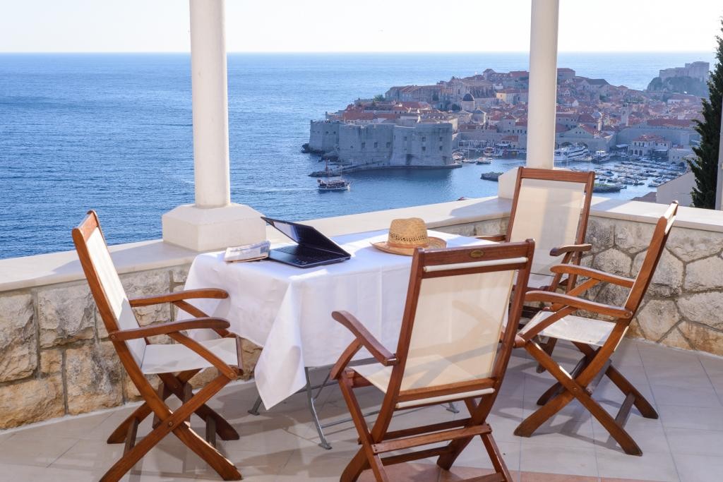 Ploce Apartments- Comfort Studio With Terrace And    Dubrovnik
